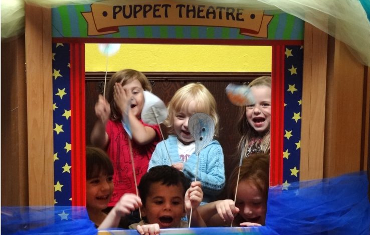Casa Puppet Show Aspect Ratio 738 469